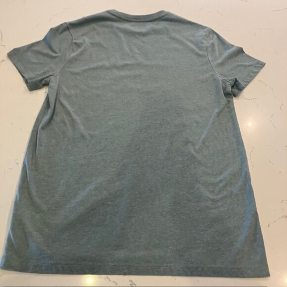 Disney Tropical Mickey Mouse Graphic T Shirt Blue Green Women’s Medium - Picture 3 of 6